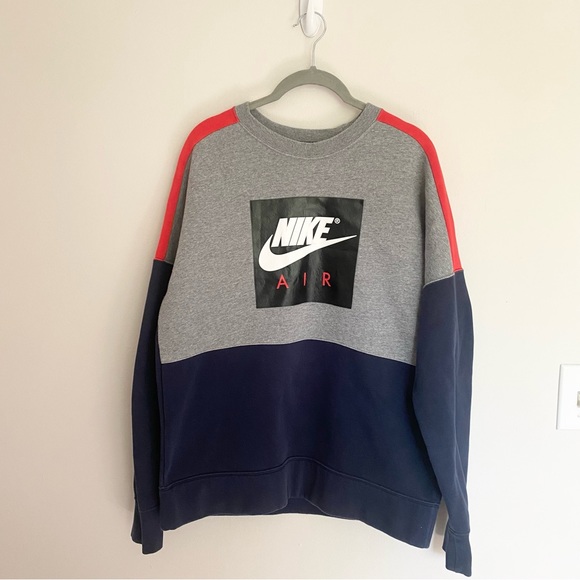 Nike Heritage Air Crew Sweatshirt - Picture 2 of 5